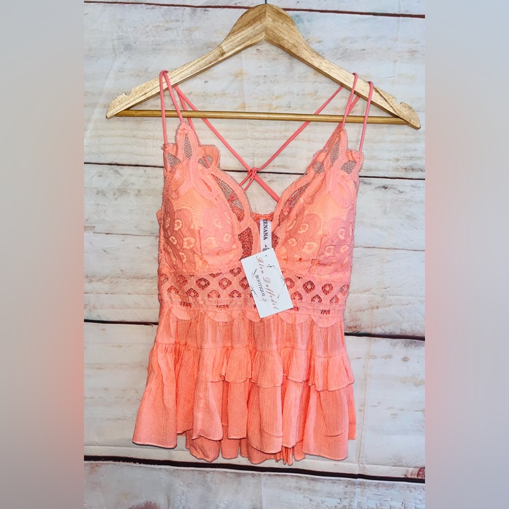 ZENANA Coral Lace Top NWT! sz L